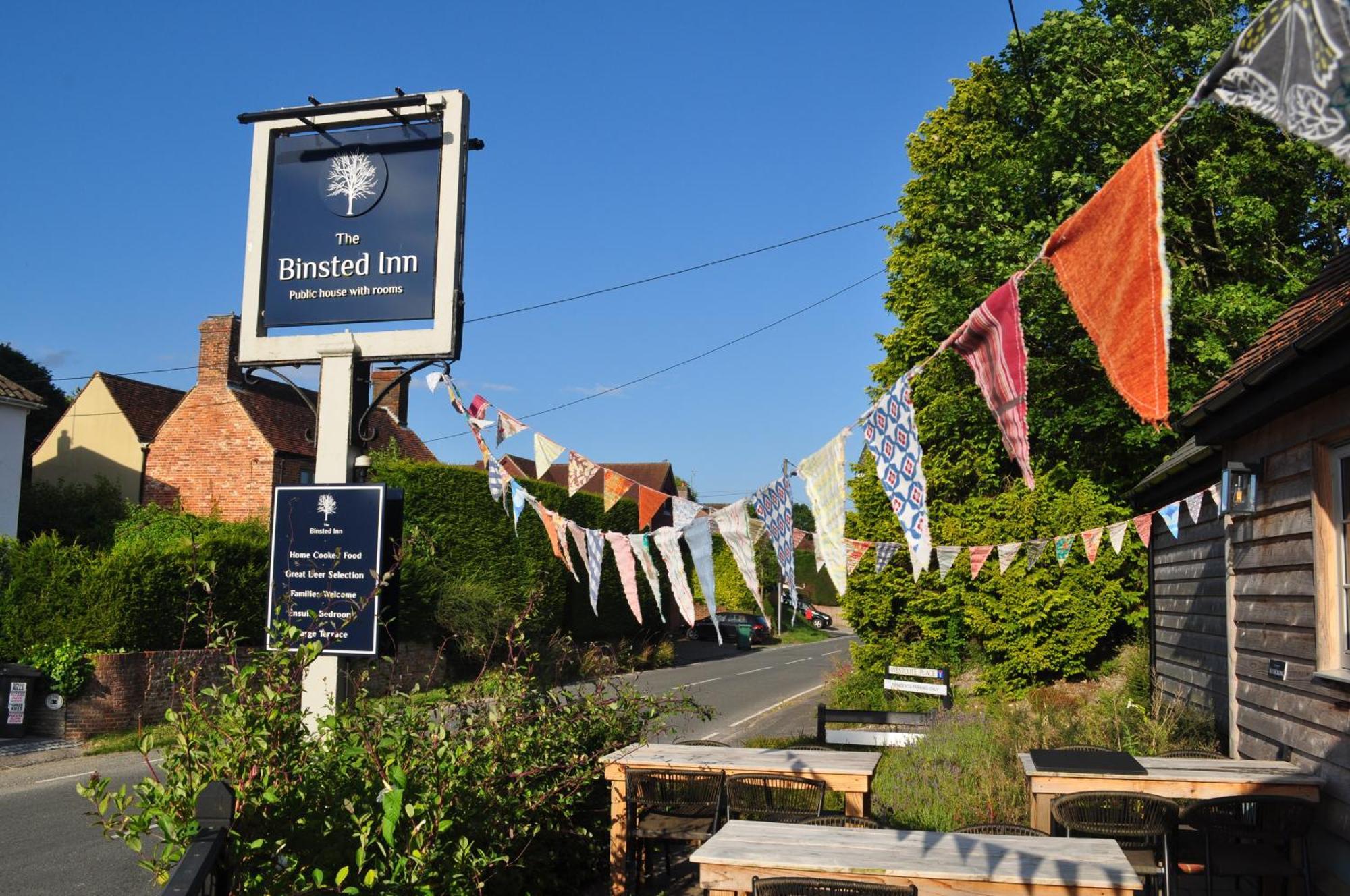 The Binsted Inn Alton  Extérieur photo